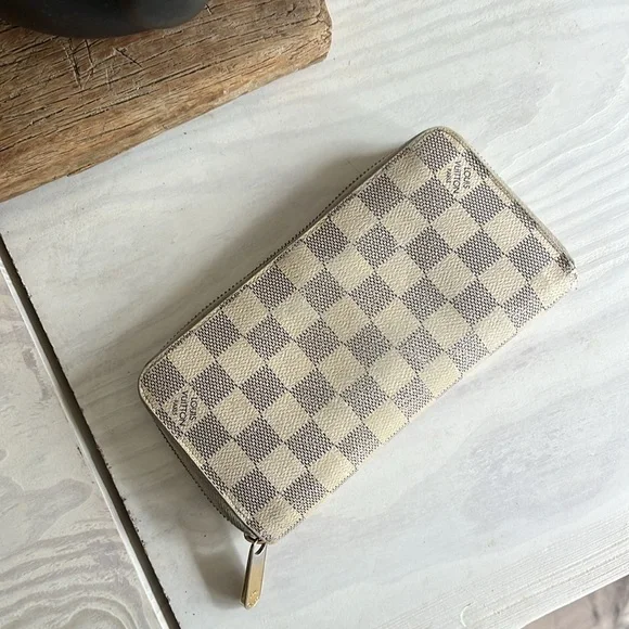 Louis Vuitton long zippy wallet - Picture 17 of 17